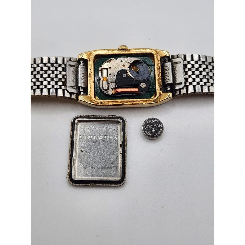 Seiko Quartz Watch Womens 6 Gold Tone Rectangle Dial Vintage 1N01-5A00